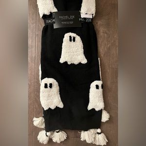 Viral RACHEL ZOE GHOST BLANKET Black and White NEW